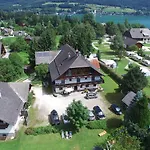 Illighof Bed & Breakfast 3*