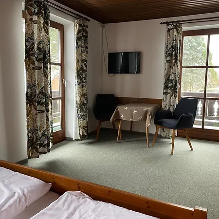 Illighof - Urlaub Am Bauernhof Alojamento de Acomodação e Pequeno-almoço *
